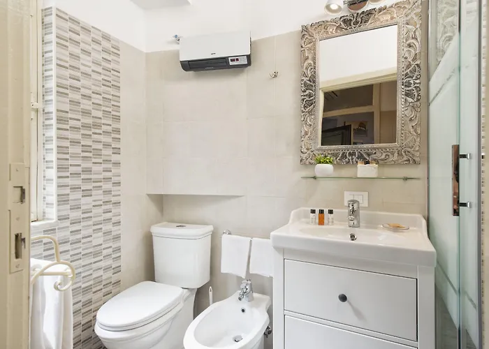 Navona Tower Relais Konukevi 4*